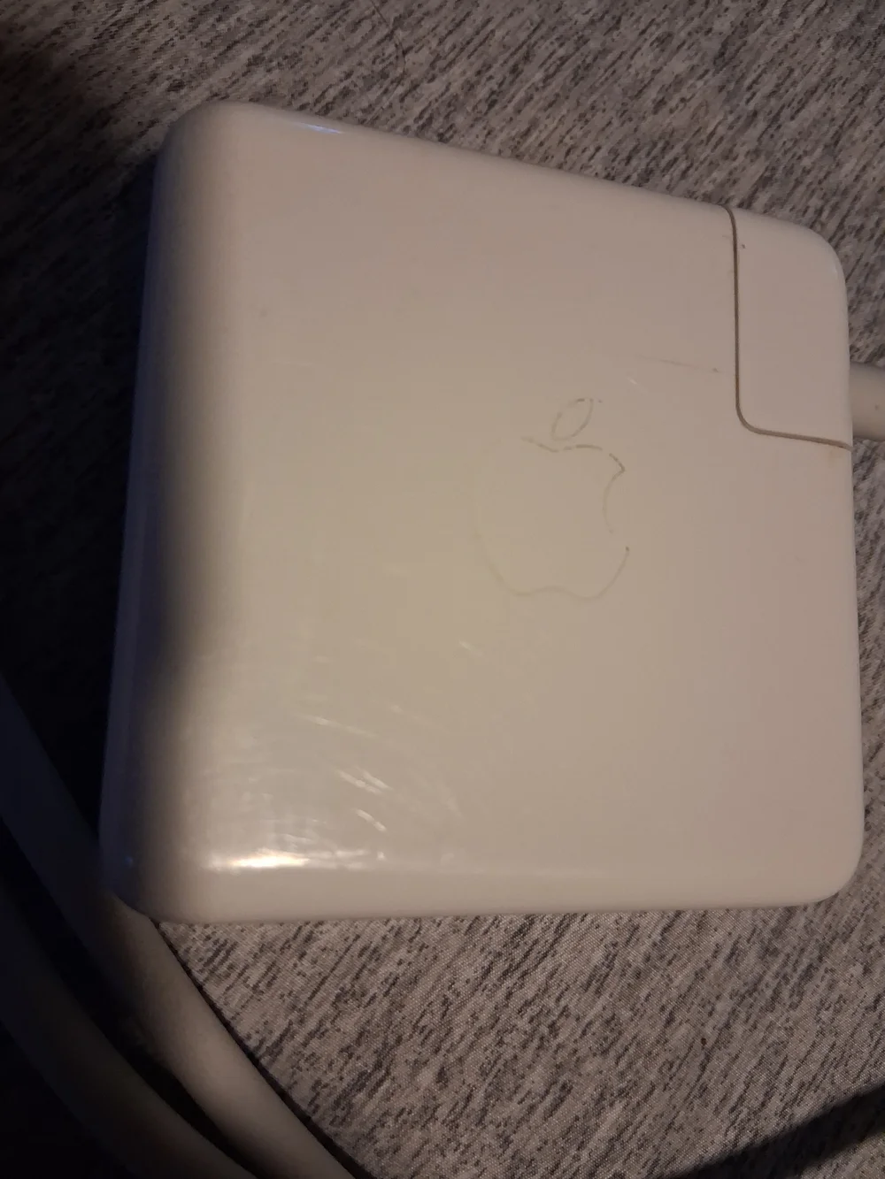 Apple White MacBook Charger / Power Adapter